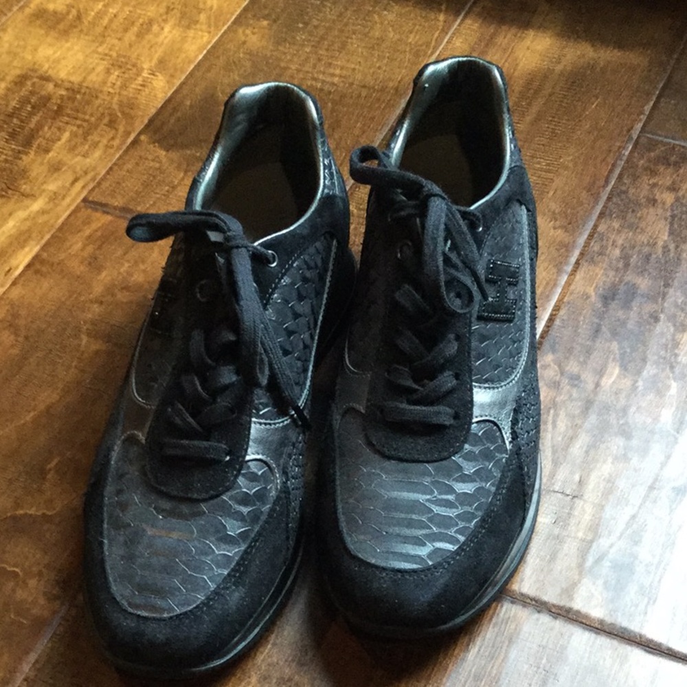HOGAN SNEAKERS